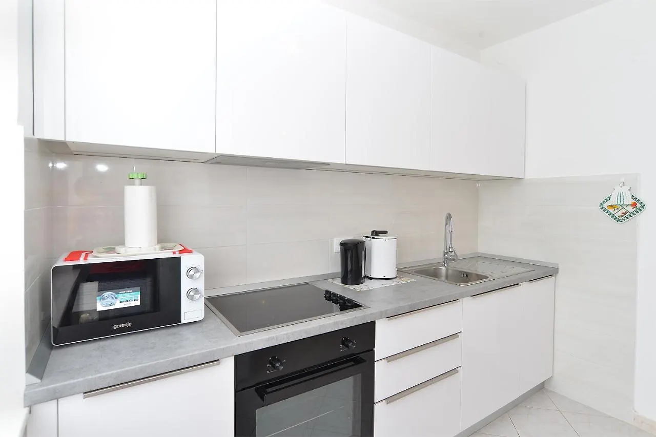 Apartments Medulinska Rabac 757 Croatia