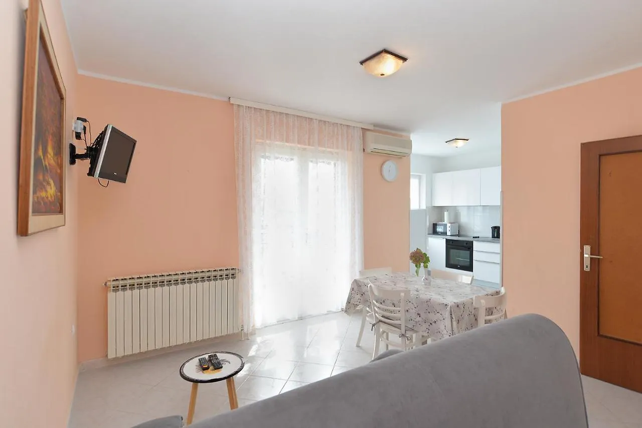 Apartments Medulinska Rabac 757