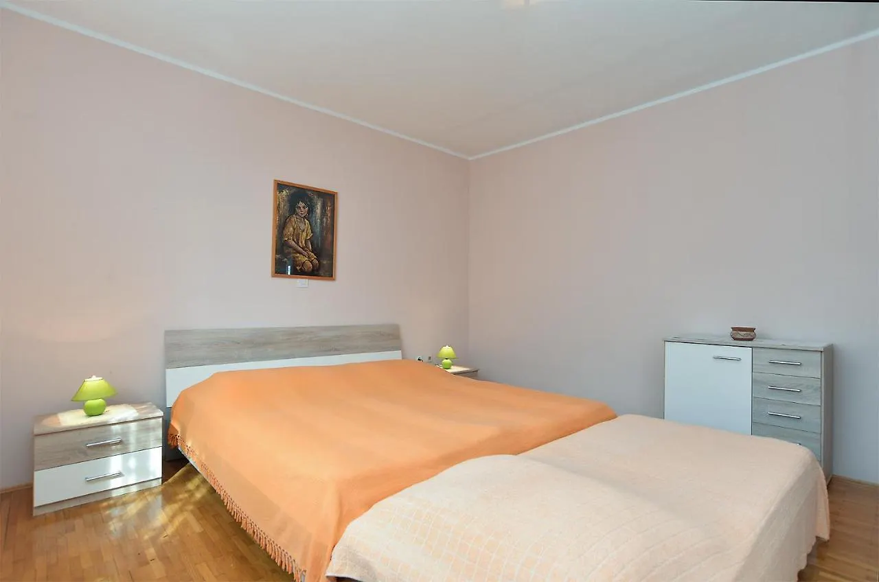 Apartments Medulinska Rabac 757 كرواتيا